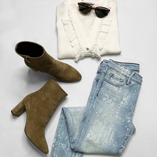 Black Orchid Denim Jude Mid Rise Snake - Luxe EQ