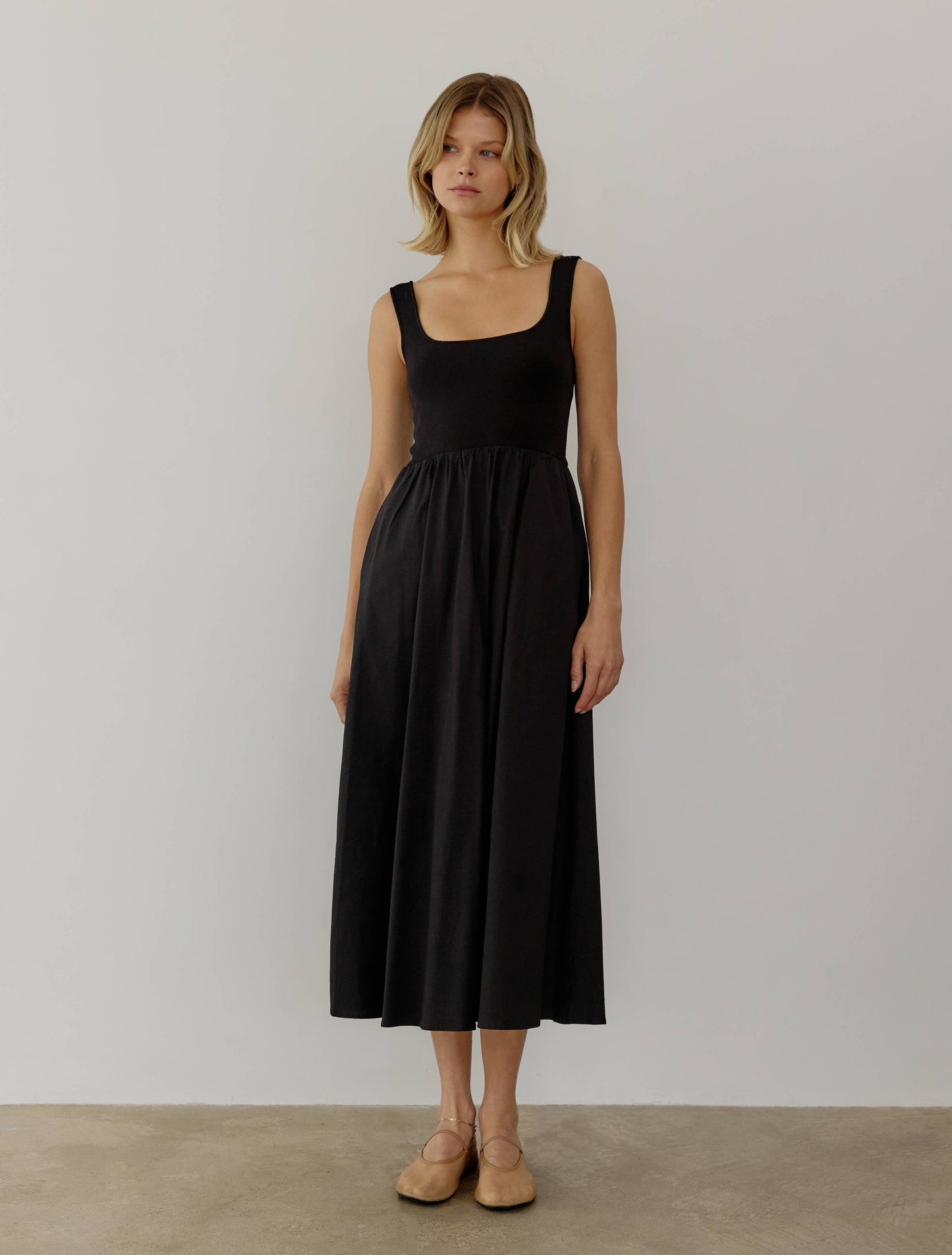 The Lucinda Dress | Sleeveless Maxi Dress with Pockets - Luxe EQ