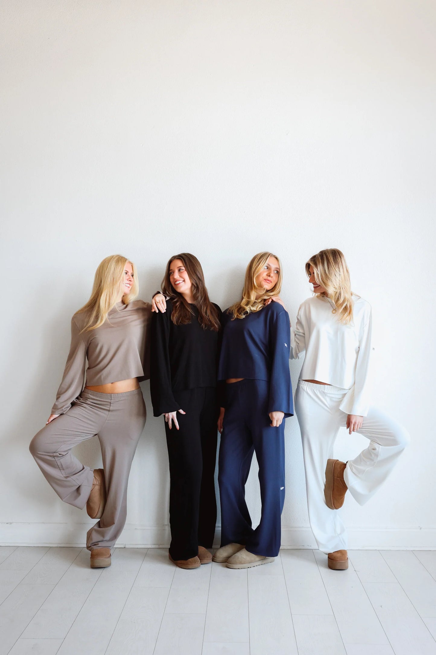 The Barn Dallas Ringside Flare Crewneck - Luxe EQ