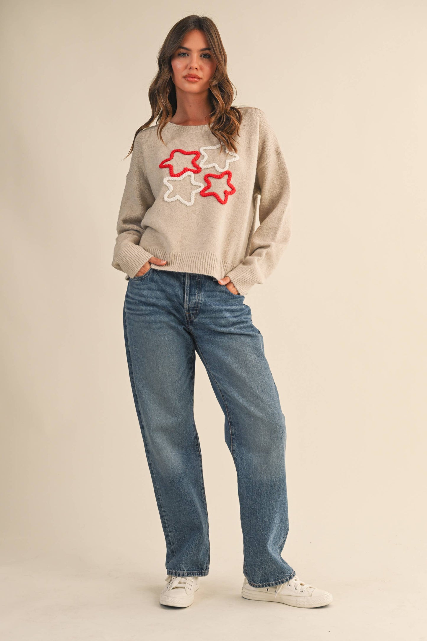 KLESIS STAR EMBROIDERED DETAIL SWEATER TOP