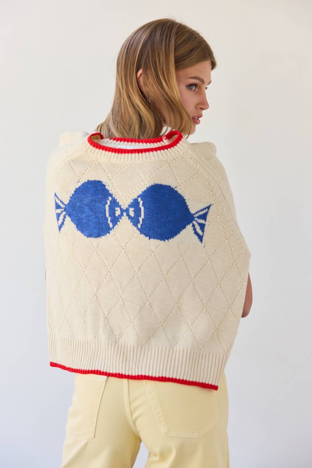 Kissing Fish Sweater - RSW1084 - Luxe EQ