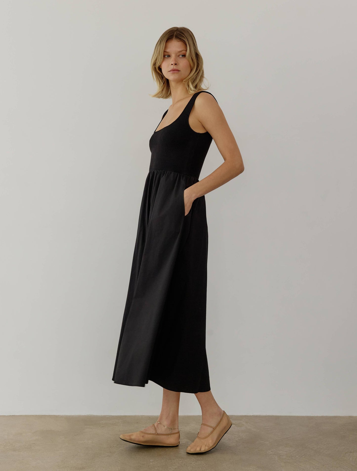 The Lucinda Dress | Sleeveless Maxi Dress with Pockets - Luxe EQ