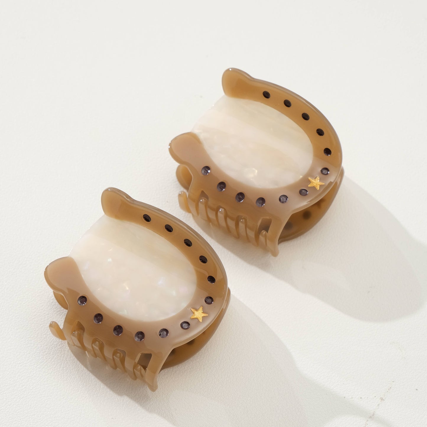 Horseshoe Claw Clip - Medium