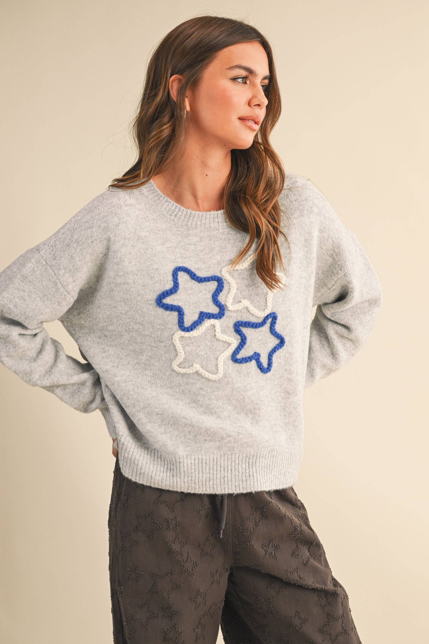 KLESIS STAR EMBROIDERED DETAIL SWEATER TOP