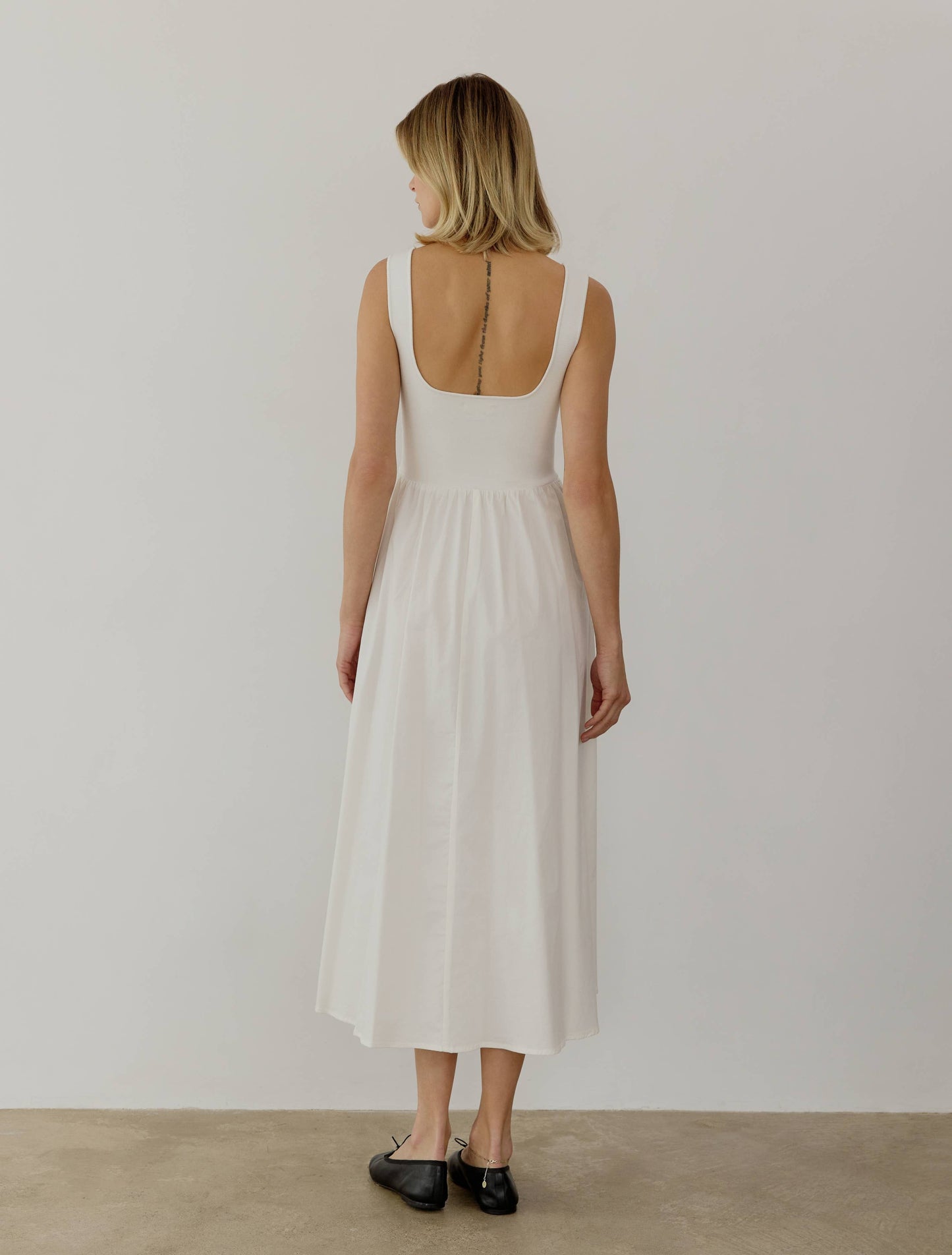 The Lucinda Dress | Sleeveless Maxi Dress with Pockets - Luxe EQ
