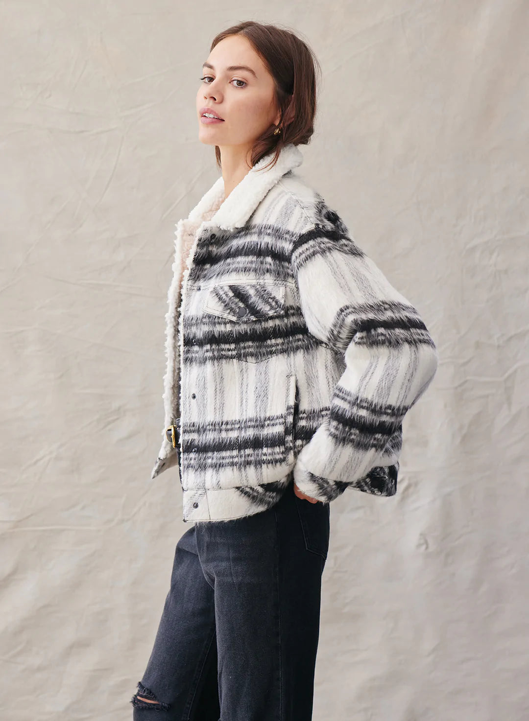Black and hot sale white sherpa jacket
